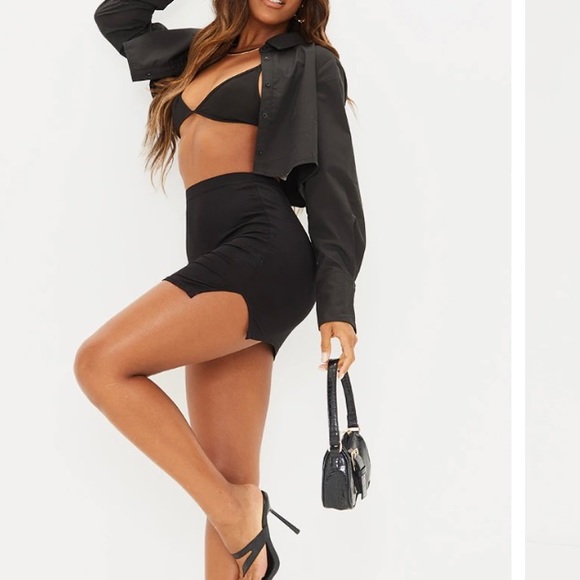 NWT Prettylittlething Black Slit Mini Skirt - Picture 1 of 2